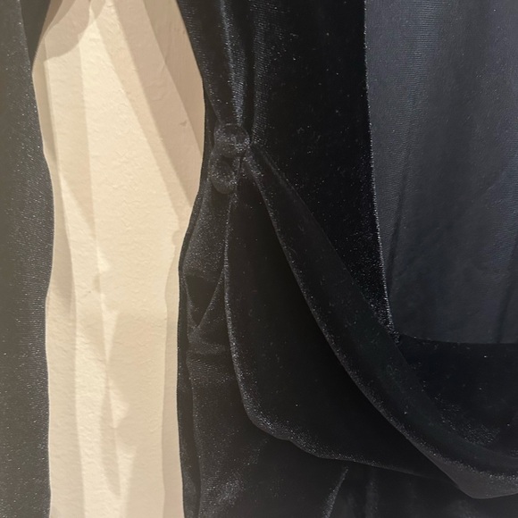 ALIX New York Black Velvet Mock Neck Long Sleeve Bodysuit Size Small - Picture 4 of 6